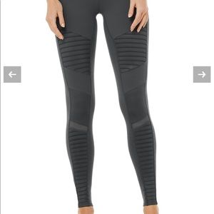 Alo Yoga Moto Leggings